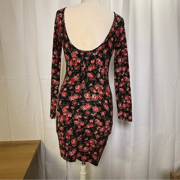 Forever 21 Floral Bodycon Dress Long Sleeve Scoop Back Black Red Roses Large - Picture 2 of 10